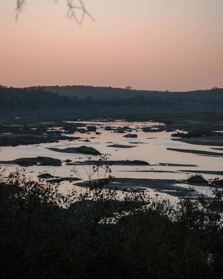 Maninghi Lodge Balule Game Reserve Exterior foto